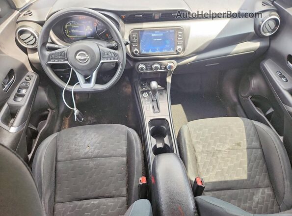 3N1CP5CV1RL489881 2024 NISSAN KICKS Gray Вид панелі приладів