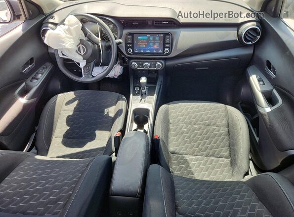 3N1CP5CV1RL560805 2024 NISSAN KICKS Gray Вид панелі приладів