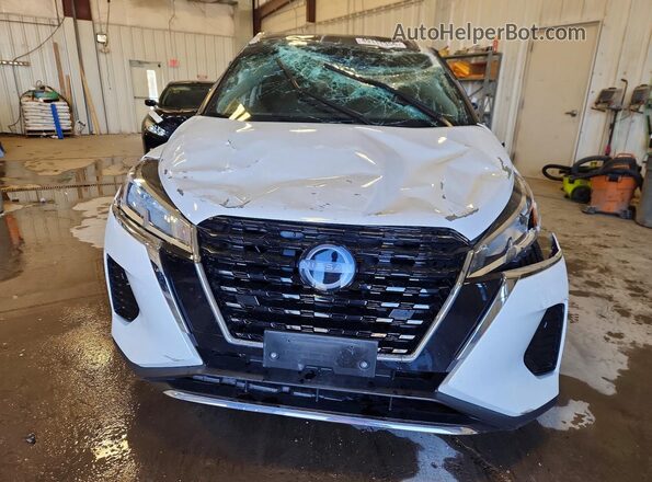3N1CP5CV1RL560951 2024 NISSAN KICKS White Front view