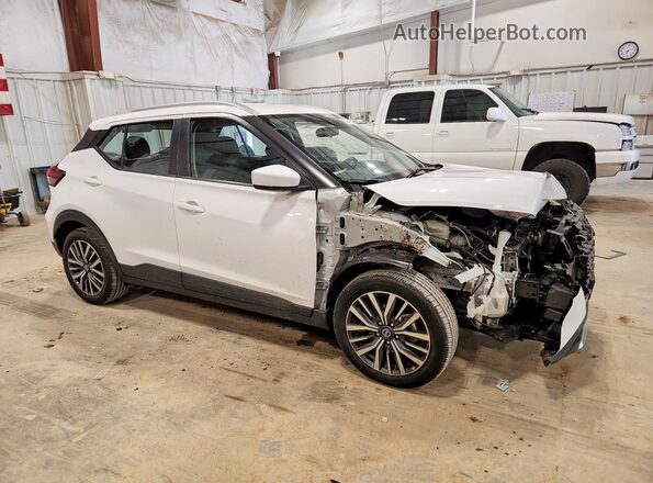 3N1CP5CV2ML532326 2021 NISSAN KICKS Белый Передняя правая четверть