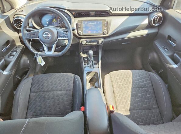 3N1CP5CV2NL528763 2022 NISSAN KICKS Gray Вид панелі приладів