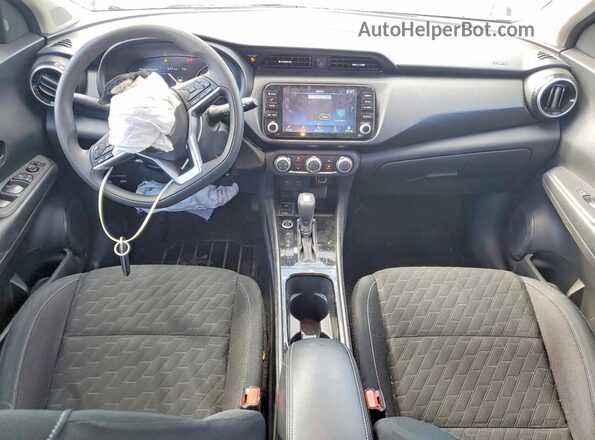 3N1CP5CV2PL560650 2023 NISSAN KICKS Gray Вид панелі приладів