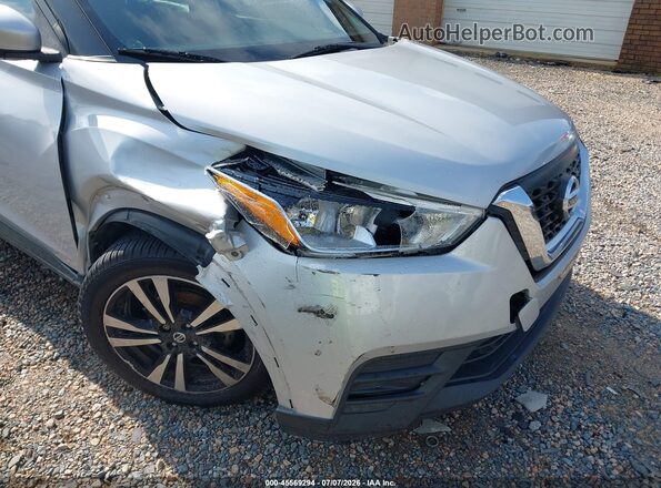 3N1CP5CV3LL523701 2020 NISSAN KICKS Silver Front view