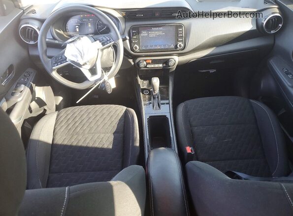3N1CP5CV3ML526972 2021 NISSAN KICKS Black Առջևի վահանակի տեսք
