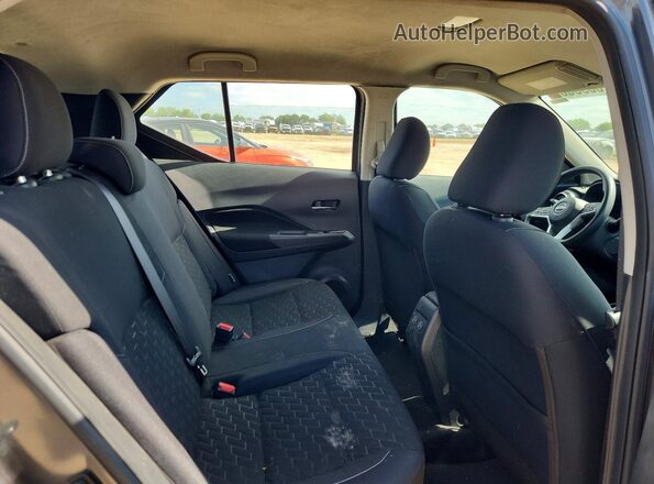 3N1CP5CV3NL512782 2022 NISSAN KICKS Gray Rear seats view