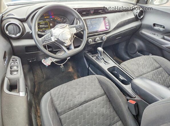 3N1CP5CV3PL512901 2023 NISSAN KICKS White Dashboard view