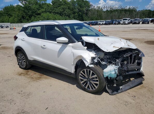 3N1CP5CV4RL491169 2024 NISSAN KICKS Белый Передняя правая четверть