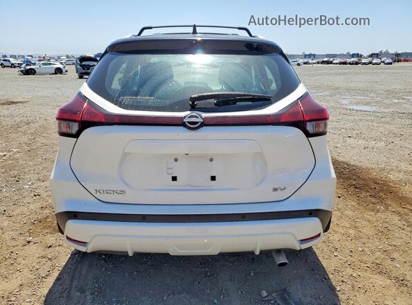 3N1CP5CV5PL494496 2023 NISSAN KICKS White Widok z tyłu
