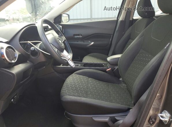 3N1CP5CV6ML515206 2021 NISSAN KICKS Black Front interior view