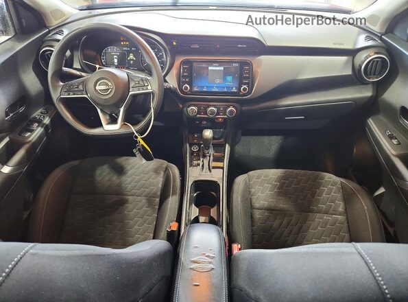 3N1CP5CV6PL508972 2023 NISSAN KICKS Red Widok deski rozdzielczej