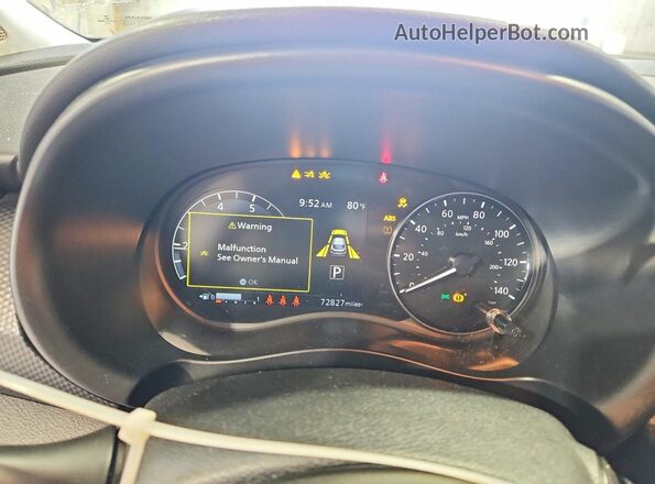 3N1CP5CV6PL508972 2023 NISSAN KICKS Red Widok zestawu wskaźników