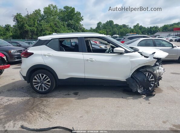 3N1CP5CV6PL572865 2023 NISSAN KICKS White Սալոնի հետևի տեսք