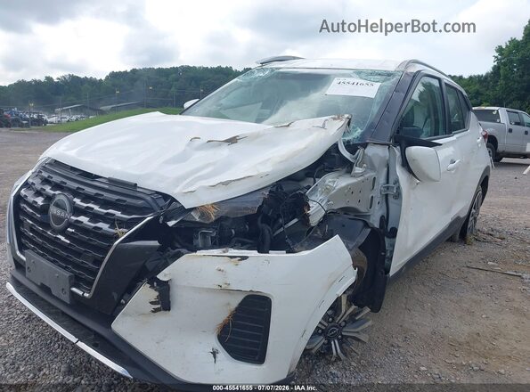 3N1CP5CV7NL491421 2022 NISSAN KICKS White Widok z przodu