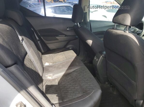 3N1CP5CV7PL542337 2023 NISSAN KICKS Gray Widok tylnych siedzeń