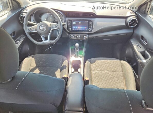 3N1CP5CV7RL527243 2024 NISSAN KICKS Gray Առջևի վահանակի տեսք