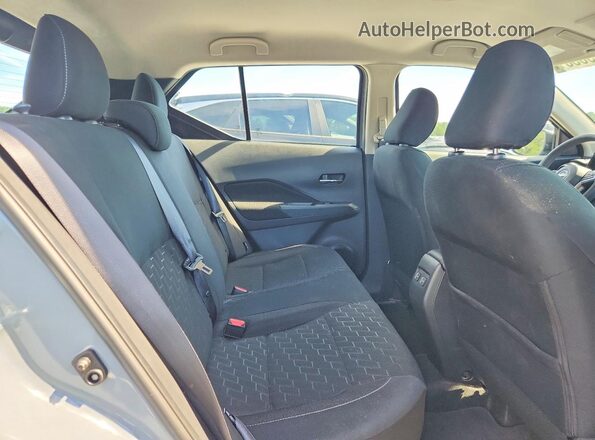 3N1CP5CV7RL527243 2024 NISSAN KICKS Gray Սալոնի հետևի տեսք