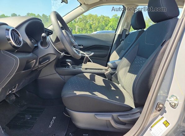 3N1CP5CV7RL527243 2024 NISSAN KICKS Gray Սալոնի դիմացի տեսք