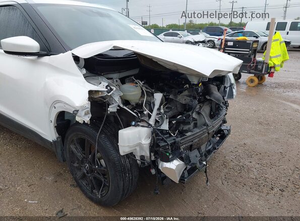 3N1CP5CV8PL564363 2023 NISSAN KICKS White Вид спереду