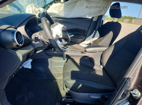 3N1CP5CV8RL523542 2024 NISSAN KICKS Gray Front interior view