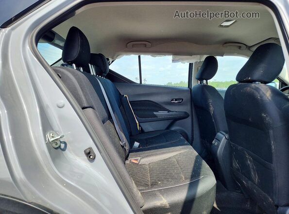 3N1CP5CV8RL545010 2024 NISSAN KICKS Gray Rear interior view