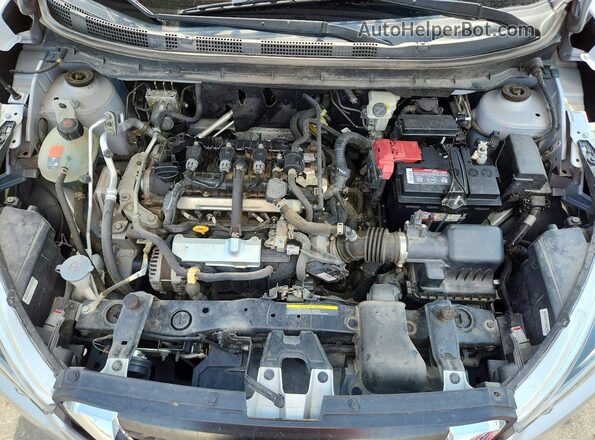 3N1CP5CV9LL549266 2020 NISSAN KICKS Silver Rear interior view