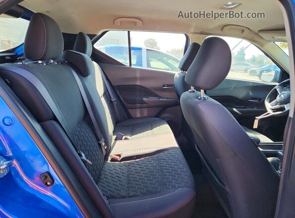 3N1CP5CV9ML478300 2021 NISSAN KICKS Blue Rear seats view