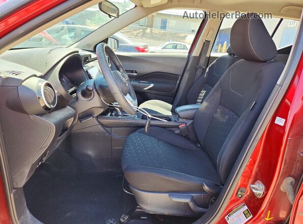 3N1CP5CV9ML509853 2021 NISSAN KICKS Бордовый Вид салона спереди