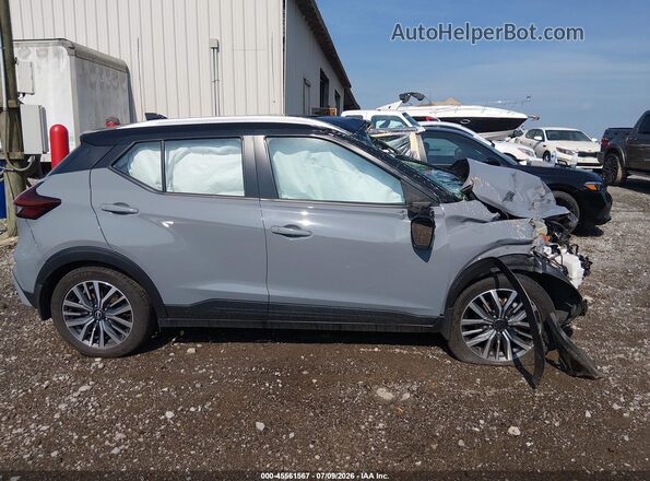 3N1CP5CV9NL501334 2022 NISSAN KICKS Gray Vista interior trasera