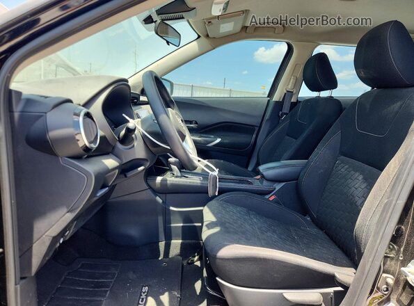 3N1CP5CV9PL548141 2023 NISSAN KICKS Black წინა სალონის ხედი