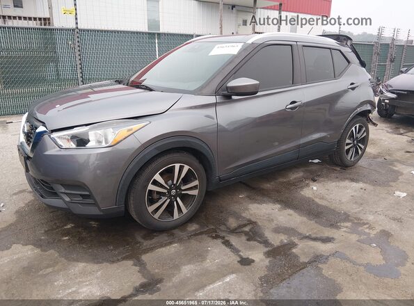 3N1CP5CVXLL506846 2020 NISSAN KICKS Gray Vista tres cuartos delantera izquierda