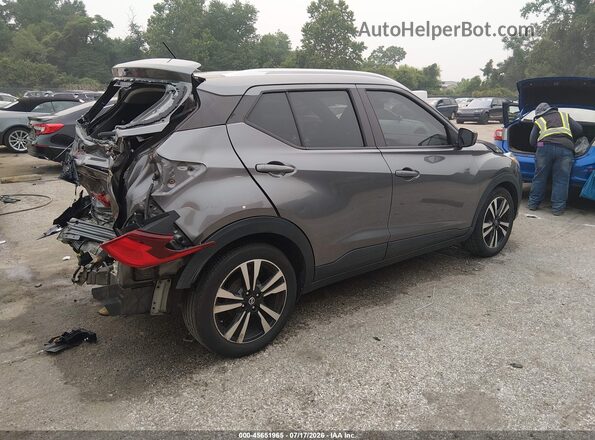 3N1CP5CVXLL506846 2020 NISSAN KICKS Gray Trasero derecho