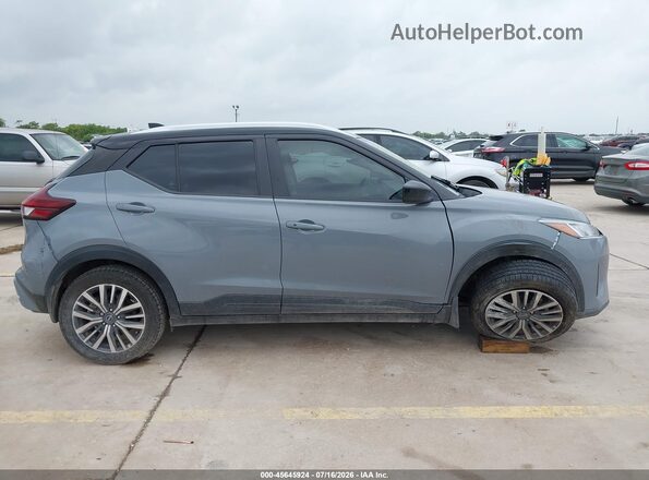 3N1CP5CVXRL499910 2024 NISSAN KICKS Серый Вид задней части салона