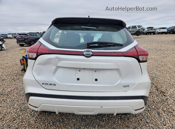 3N1CP5DV1PL539402 2023 NISSAN KICKS White Widok z tyłu