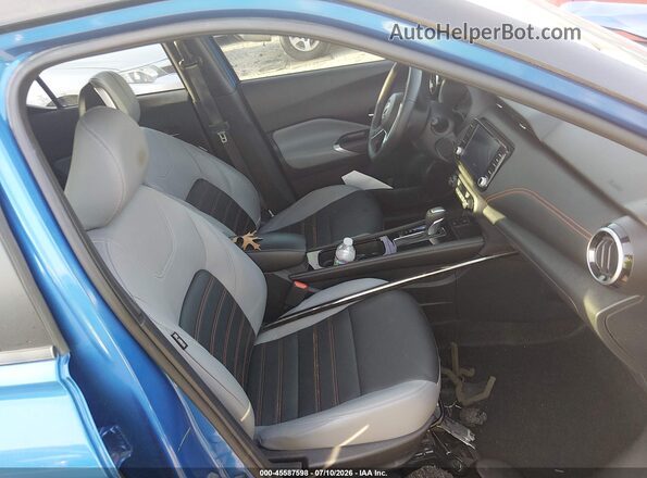 3N1CP5DV1RL490205 2024 NISSAN KICKS Blue წინა სალონის ხედი