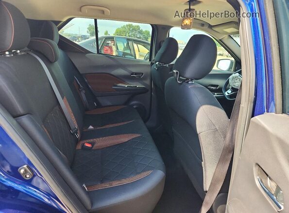 3N1CP5DV2LL492052 2020 NISSAN KICKS Blue Вид задньої частини салону