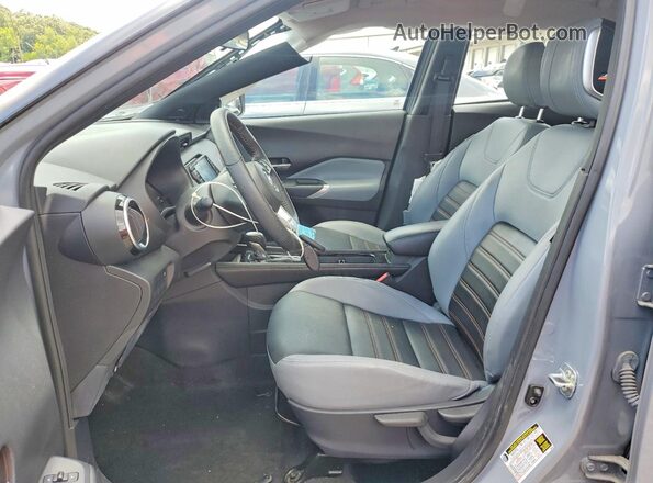 3N1CP5DV2ML522412 2021 NISSAN KICKS Gray Вид салону спереду