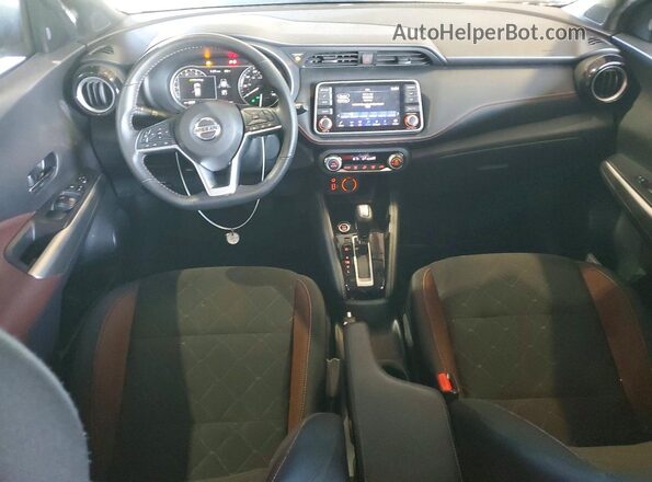 3N1CP5DV3LL543302 2020 NISSAN KICKS Белый Вид панели приборов