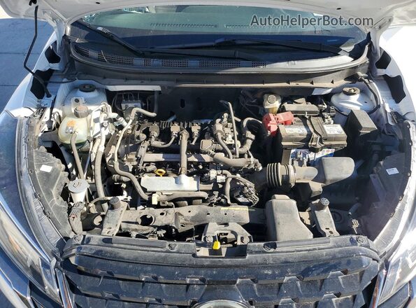 3N1CP5DV3ML558299 2021 NISSAN KICKS White Widok wnętrza z tyłu