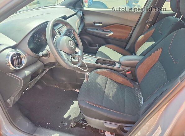 3N1CP5DV3PL546884 2023 NISSAN KICKS Gray Սալոնի դիմացի տեսք