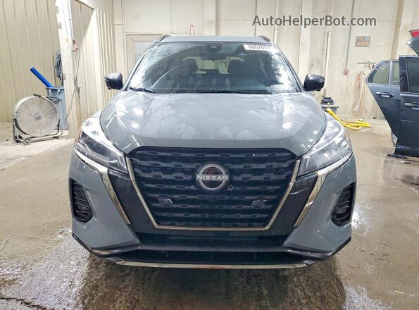 3N1CP5DV4PL536798 2023 NISSAN KICKS Gray Вид спереду