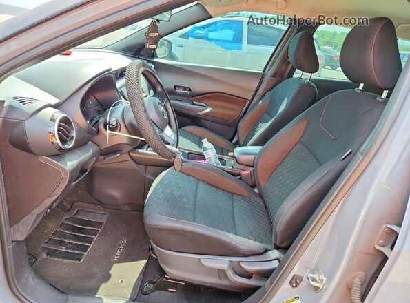 3N1CP5DV5ML497957 2021 NISSAN KICKS Серый Вид салона спереди