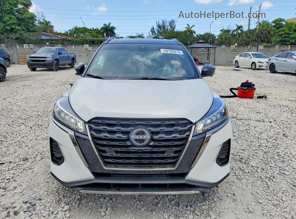 3N1CP5DV5PL528791 2023 NISSAN KICKS Белый Вид спереди