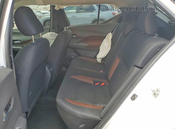 3N1CP5DV5PL528791 2023 NISSAN KICKS Белый Вид задних сидений