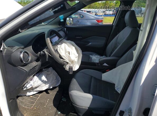 3N1CP5DV5PL571169 2023 NISSAN KICKS White Вид салону спереду