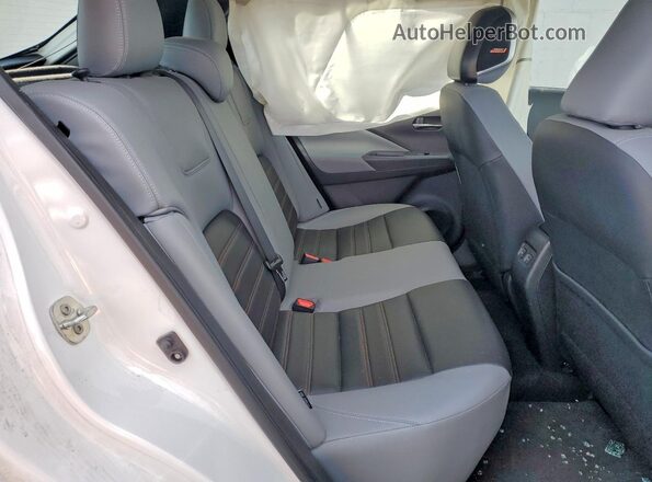 3N1CP5DV5PL571169 2023 NISSAN KICKS White Вид задньої частини салону