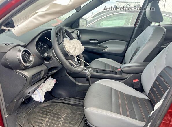 3N1CP5DV5RL525926 2024 NISSAN KICKS Red Սալոնի դիմացի տեսք