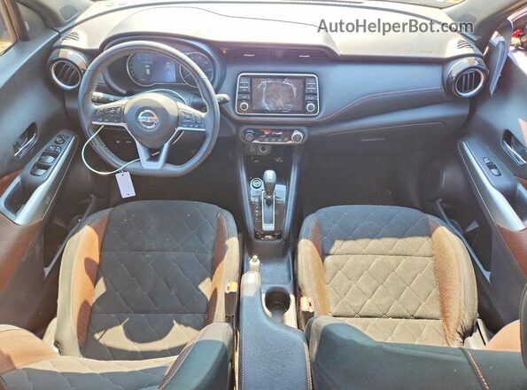 3N1CP5DV6LL548414 2020 NISSAN KICKS Gray Dashboard view