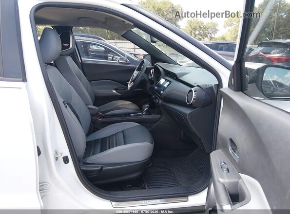 3N1CP5DV6ML506925 2021 NISSAN KICKS White Vista interior delantera