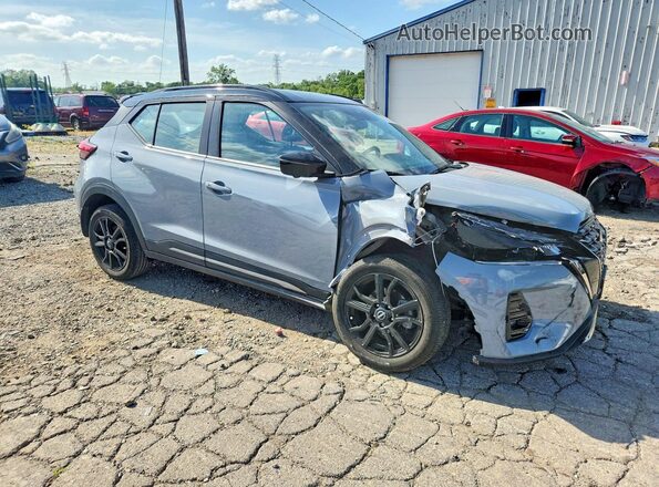 3N1CP5DV6RL509282 2024 NISSAN KICKS Серый Передняя правая четверть