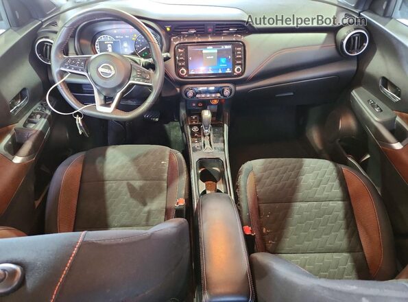3N1CP5DV6RL515695 2024 NISSAN KICKS Gray Առջևի վահանակի տեսք